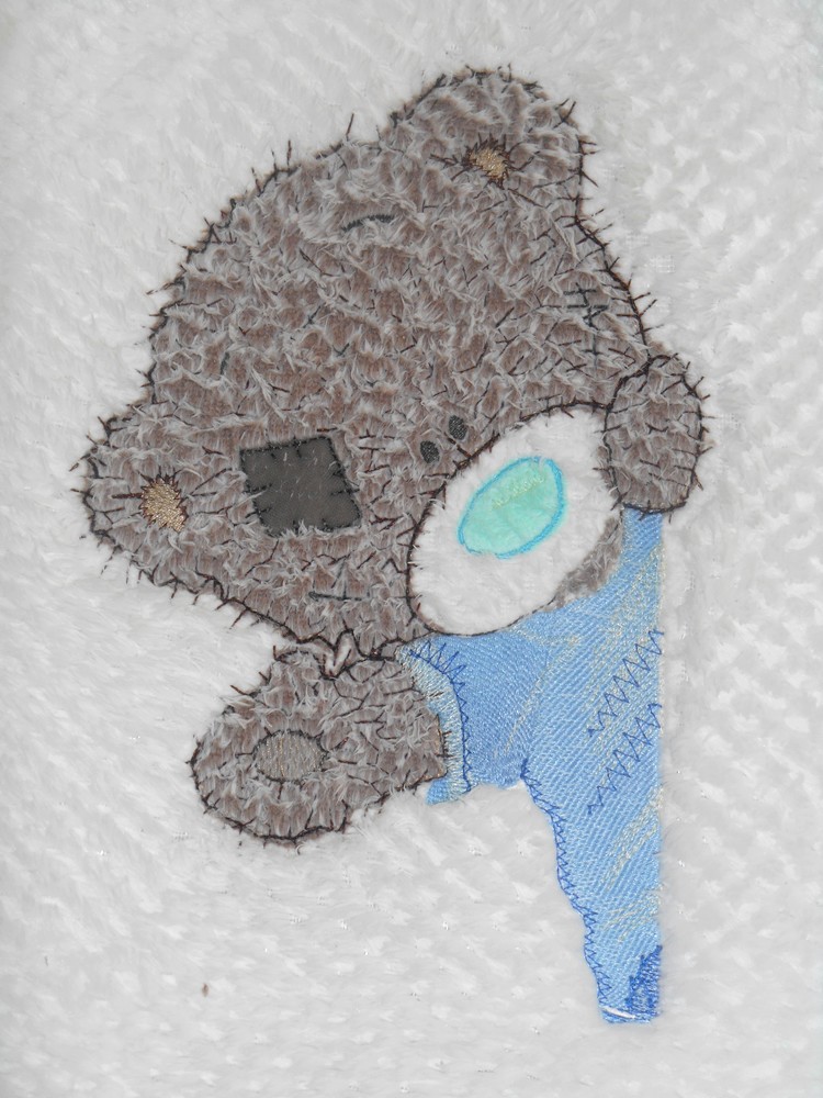 Applied Teddy Bears "hello" free embroidery design
