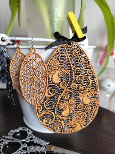 More information about "Golden egg free embroidery design"