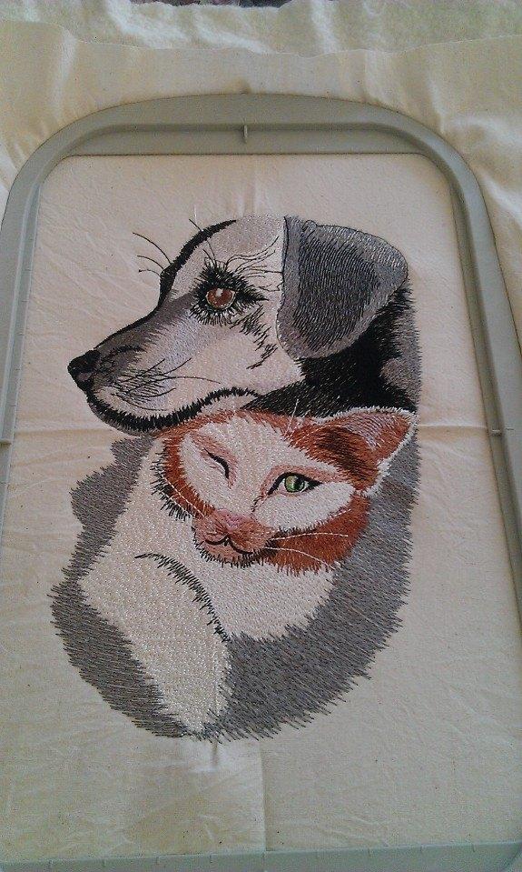 Cushion with Dog free embroidery design