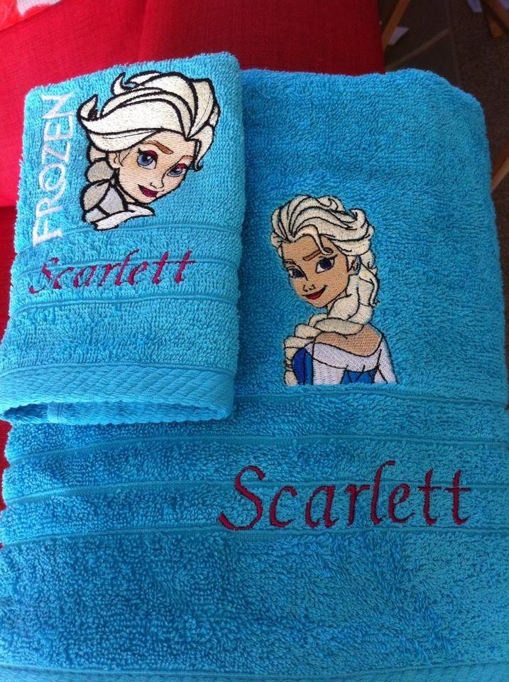 Embroidered towel with Frozen sisters design