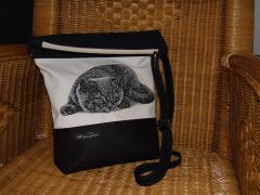 Bag with British Cat free embroidery design