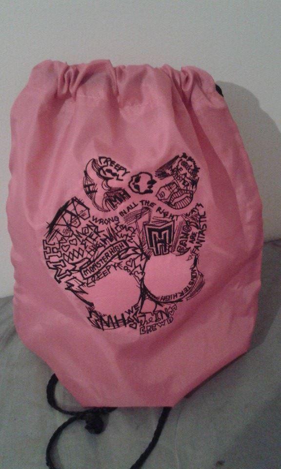 Monster High School embroidered bag