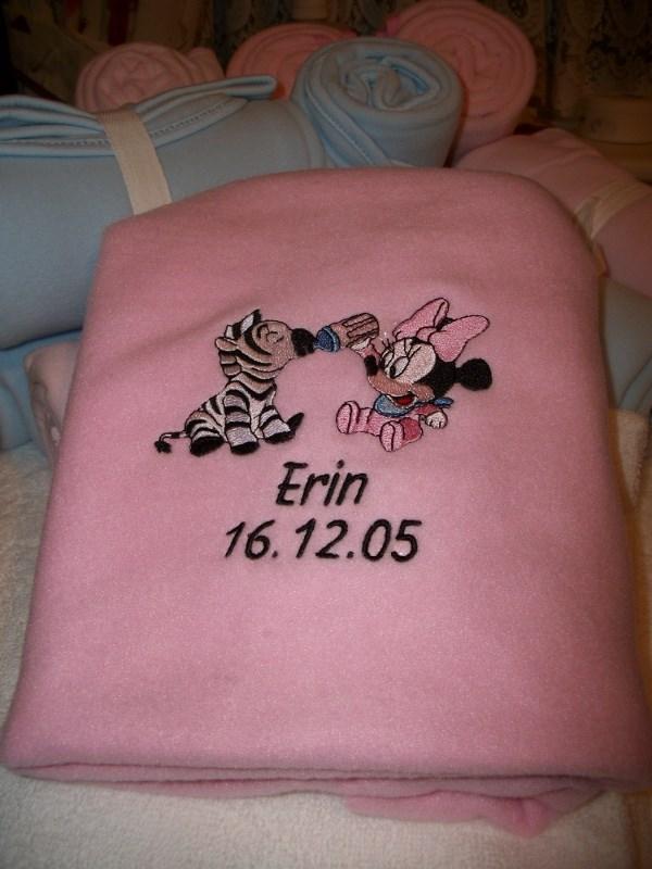 Embroidered towel with Mickey Mouse and Zebra