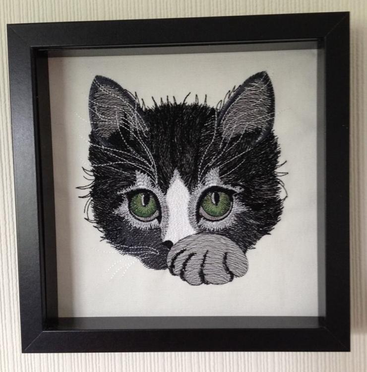 kitty_embroidery_design.jpg