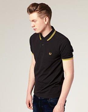 Men's shirt with the Fred Perry Logo