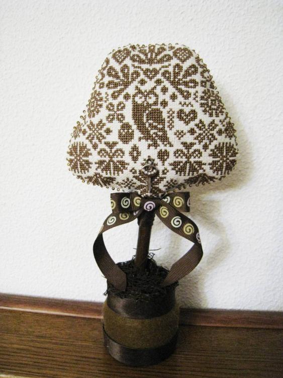 Owl embroidered decoration