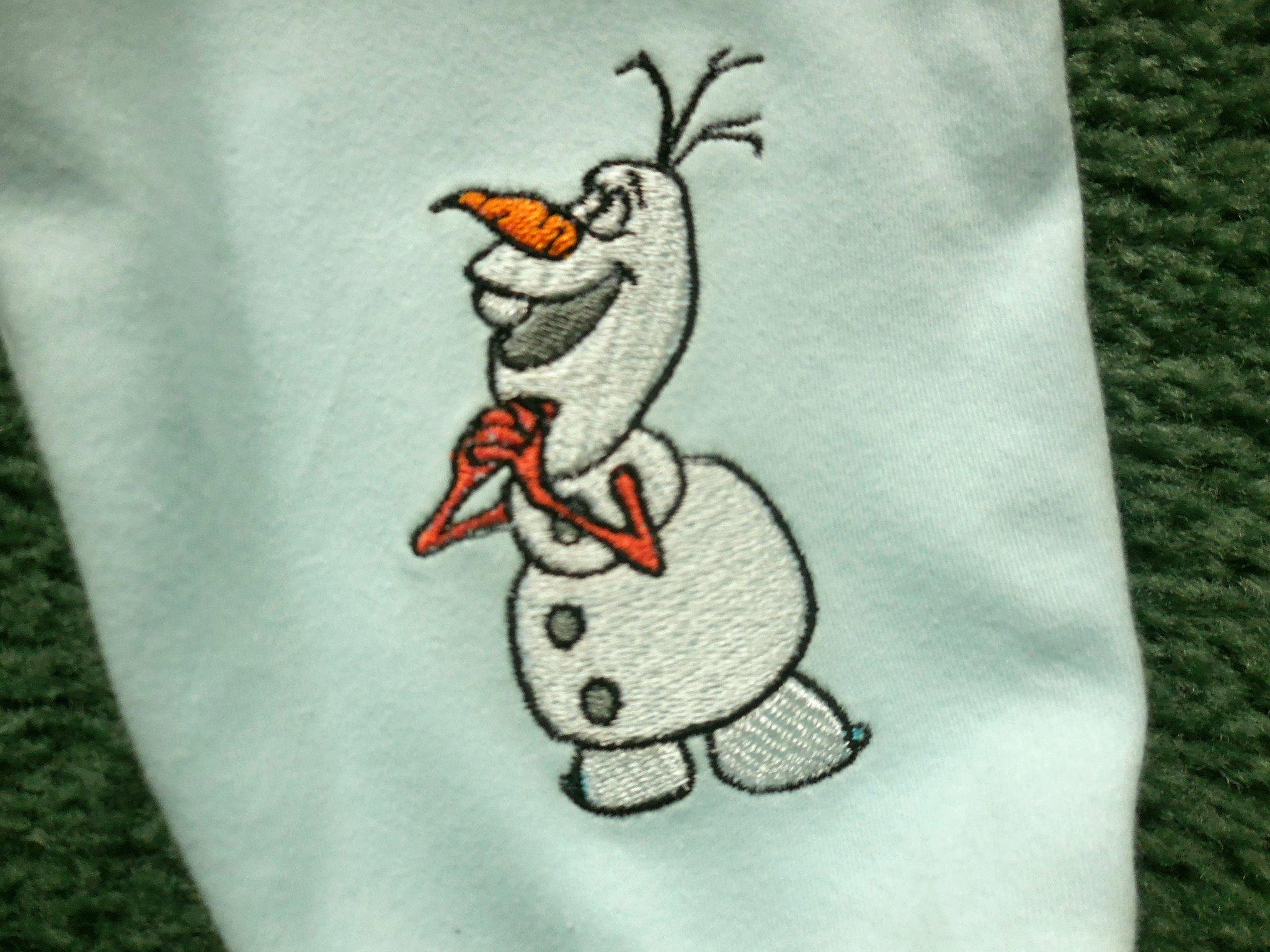 Kids' pajamas with Olaf the Snowman from Frozen (closer look)