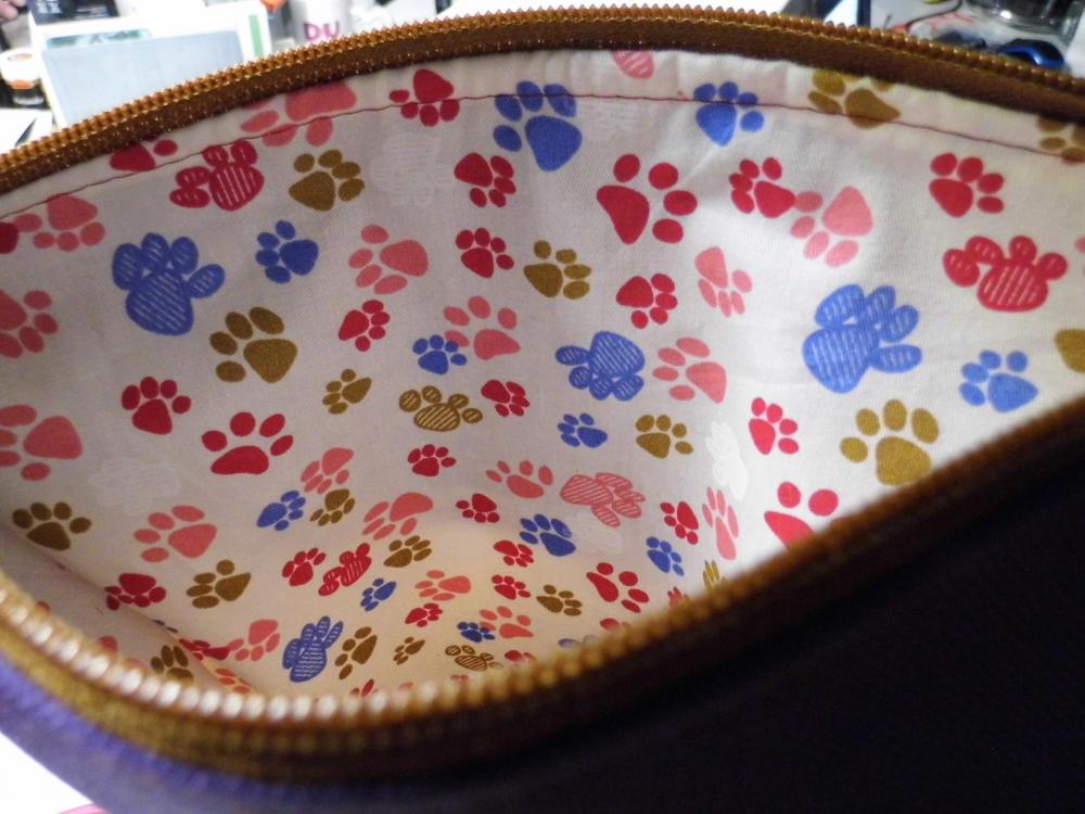 Bag free embroidery design