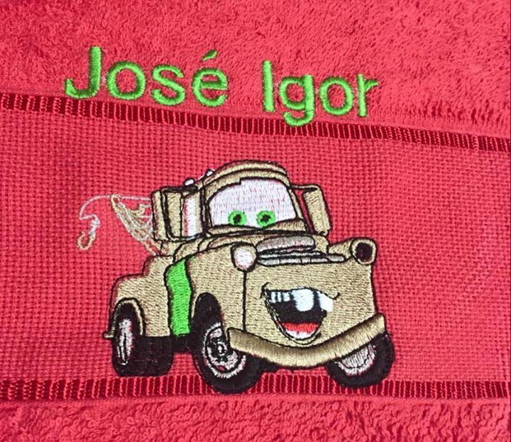 Embroidered towel with Mater Car design