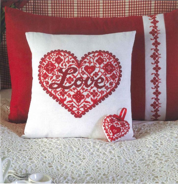 Romantic free embroidery design