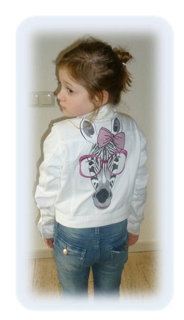 56b4f01be74c4_jacket_with_zenra_free_emb