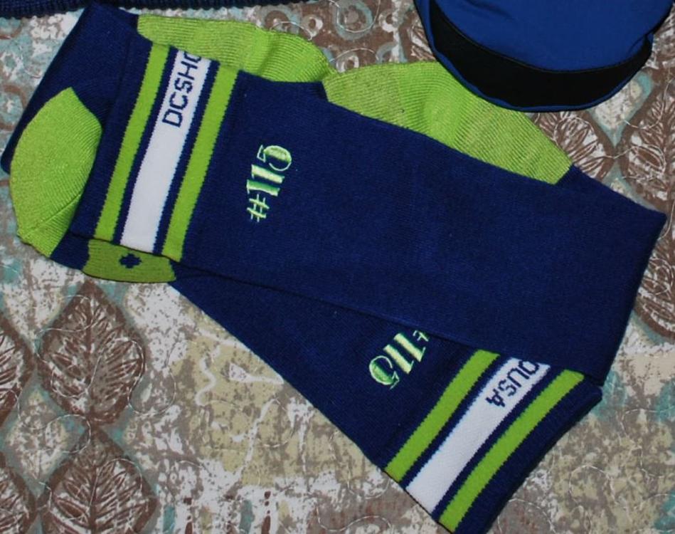 Mittens embroidered with sportlogotype