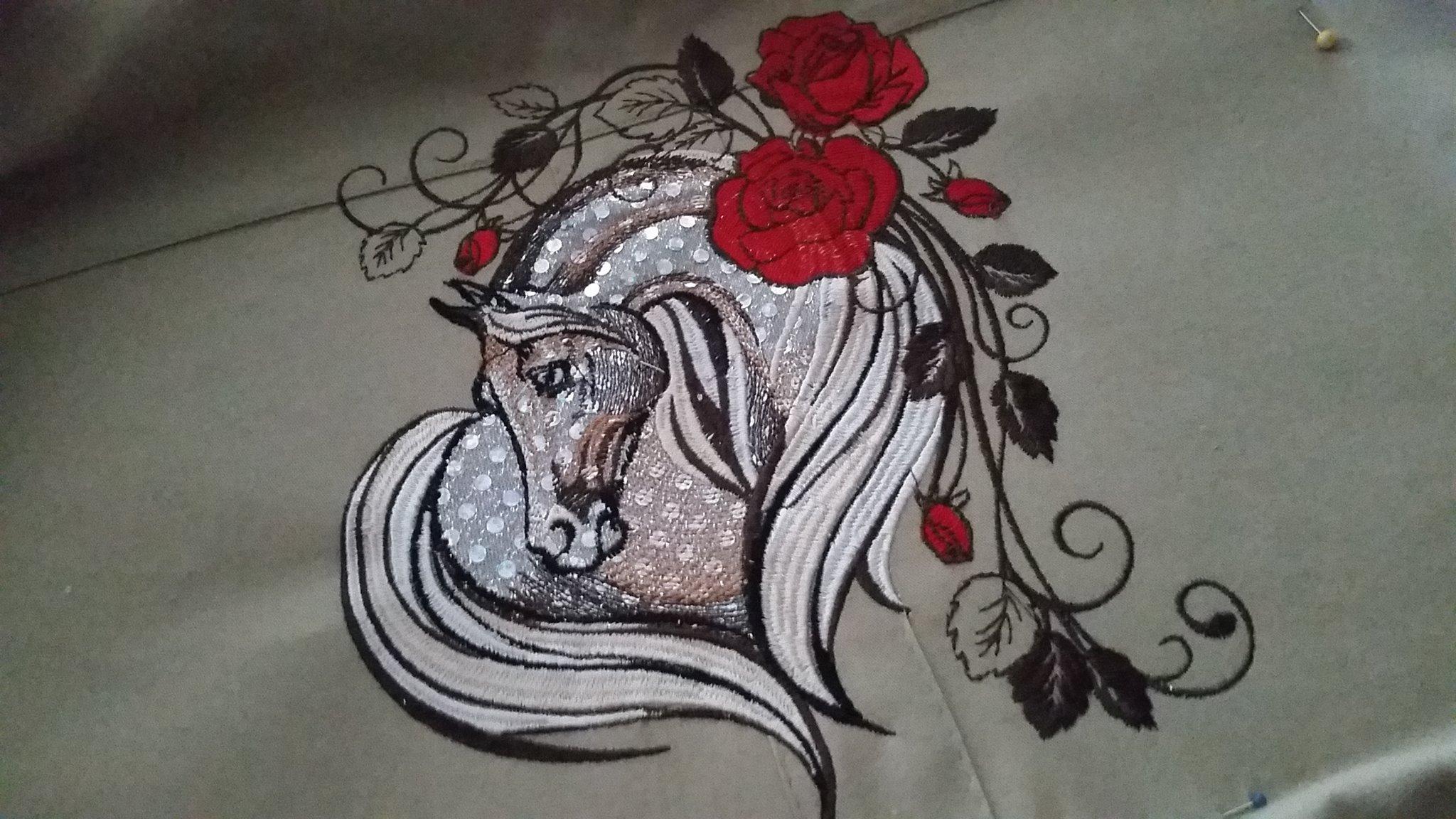 Heart horse free embroidery design