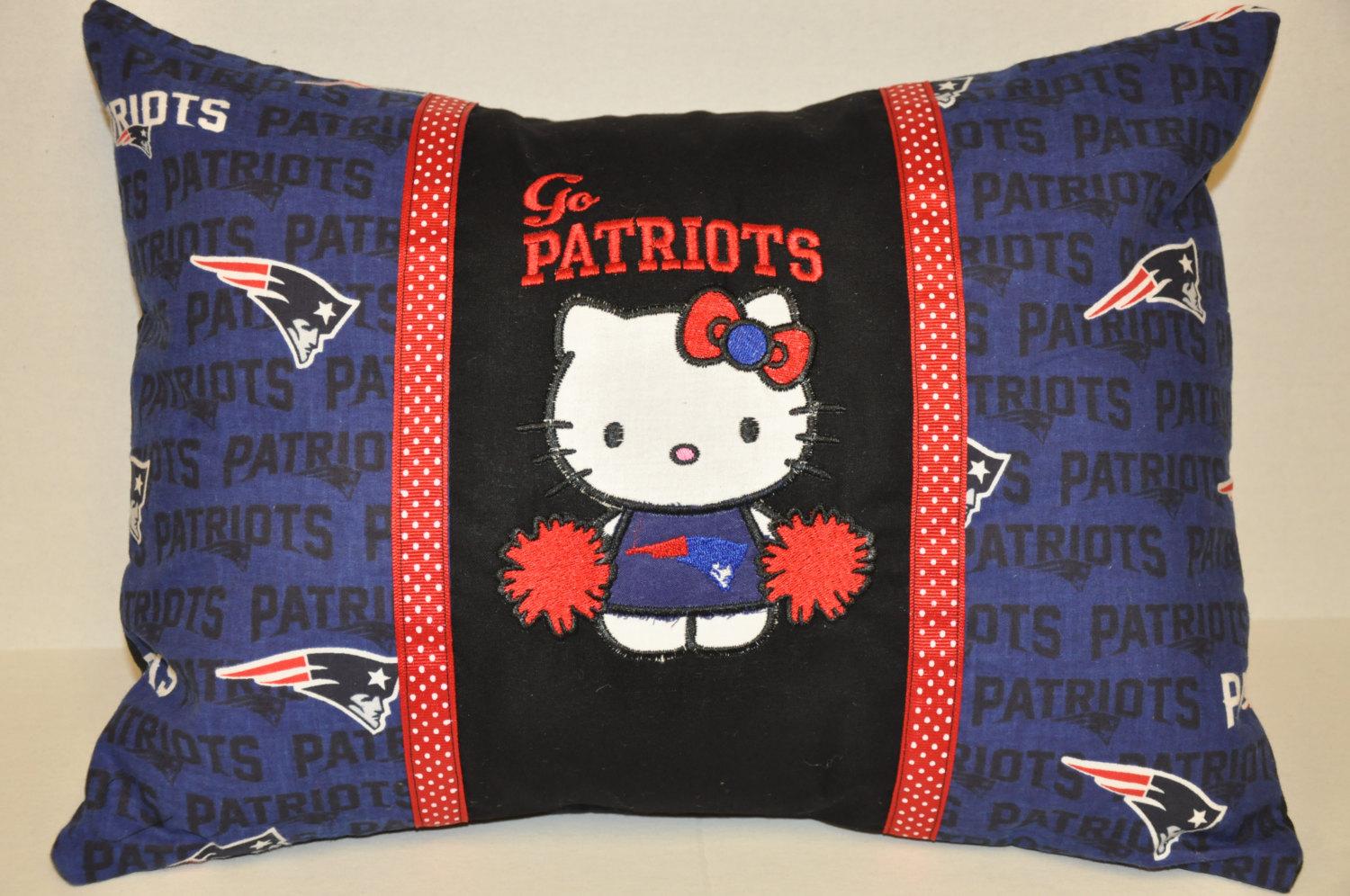 Hello Kitty New England Patriots embroidered at pillow