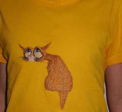 Shirt with Nostalgic cat free embroidery design