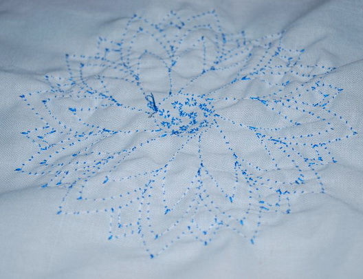 smocking-08.jpg.de1769cb4bf412fa0e943f23