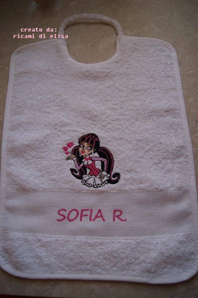 Baby bib with Draculaura in love embroidery design
