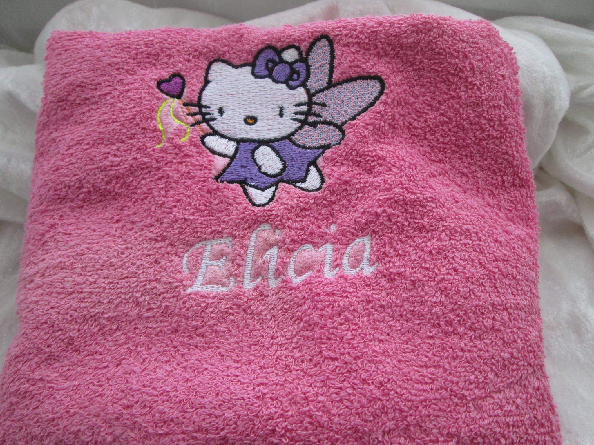 Bath towel with Hello Kitty Fairy embroidery design