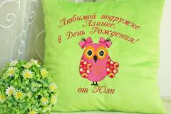 Cushion with spring owl embroidery design