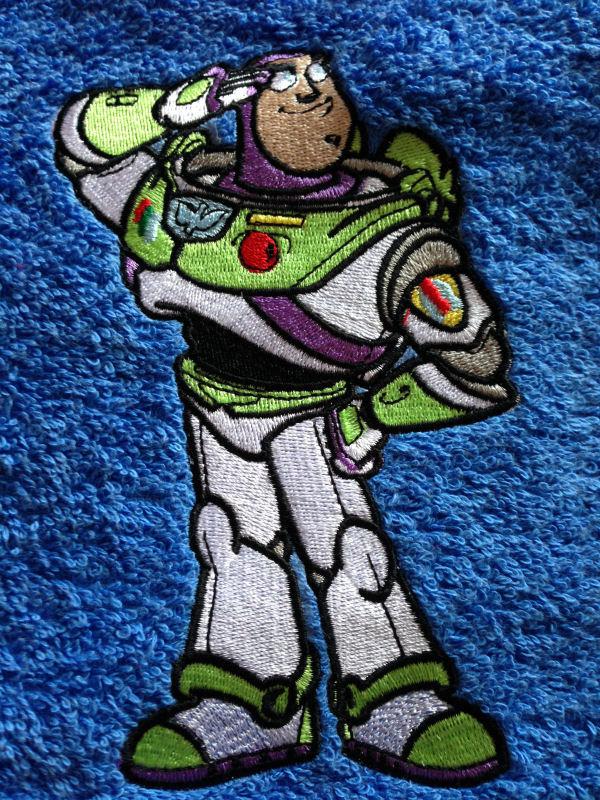 Buzz embroidery design