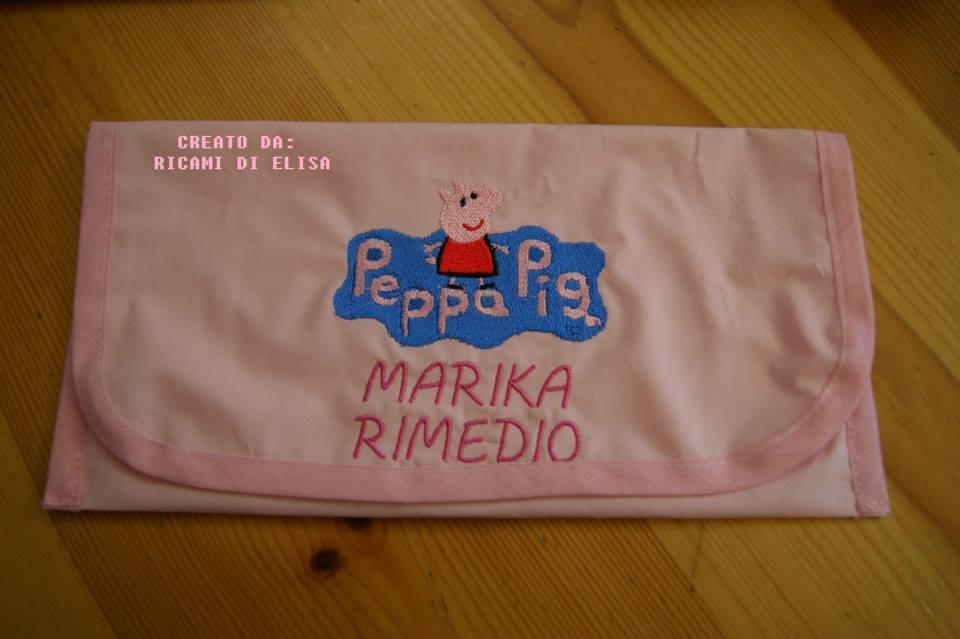 Napkin with Peppa Pig embroidery design