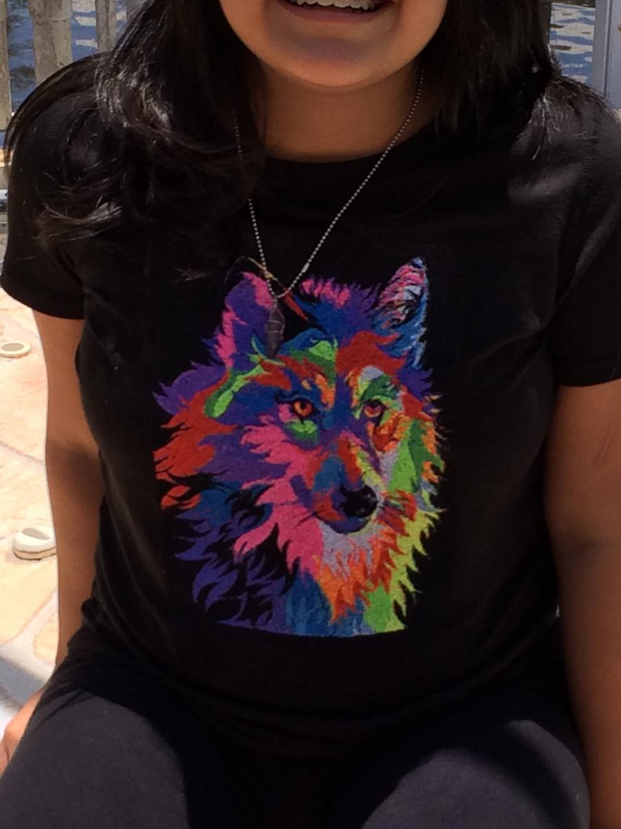 T-shirt with wolf photo stitch free embroidery design