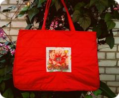 Woman's bag with Poppy photo stitch free embroidery design