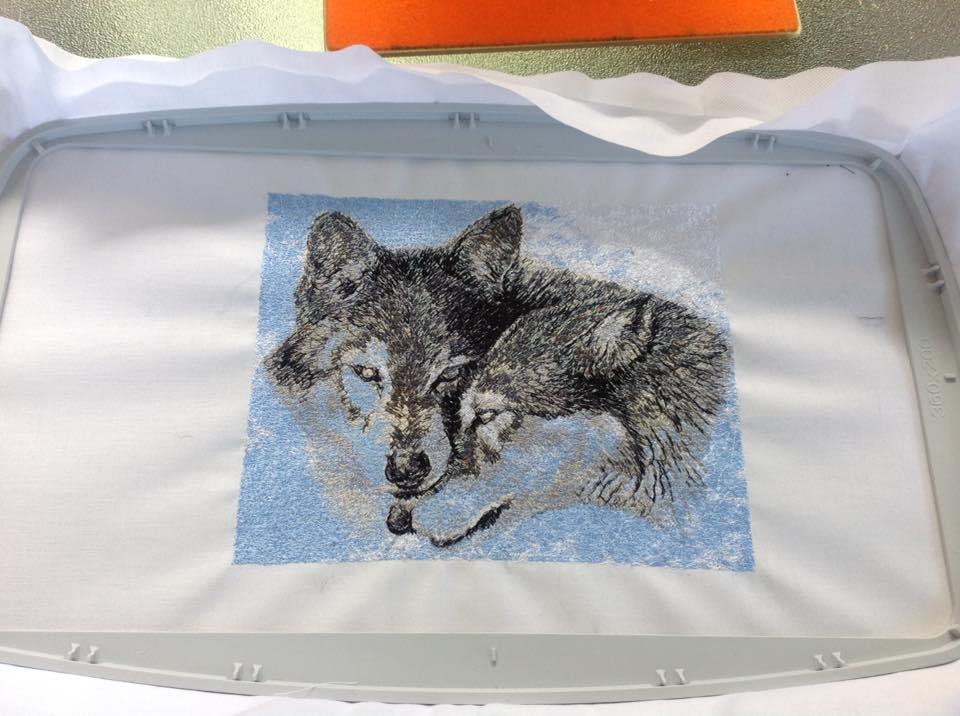 In process wolfs free embroidery design