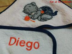 Newborn envelope with Teddy Bear with rattle embroidery design
