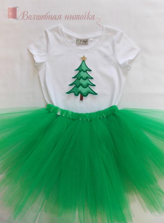 Baby shirt with Christmas tree free embroidery design