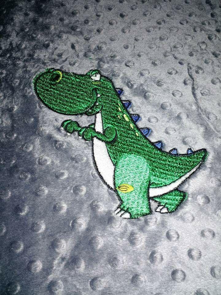 Dinosaur sneaks machine embroidery design