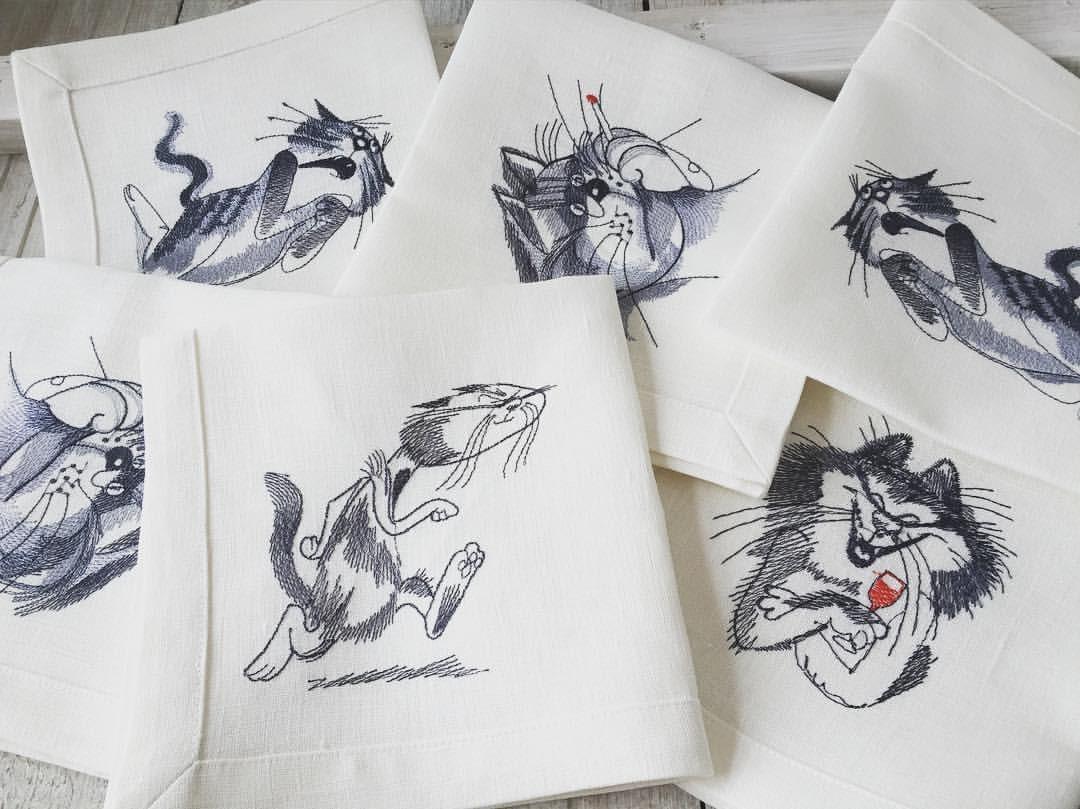 Napkins with Cats free machine embroidery designs