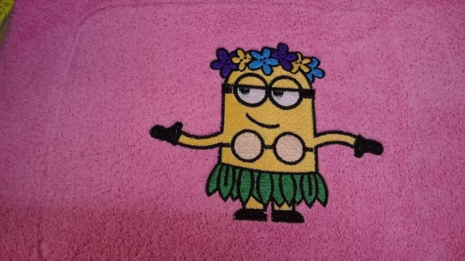 Towel with Hawaiian Minion embroidery design