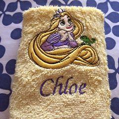 Bath towel with Tangled embroidery design