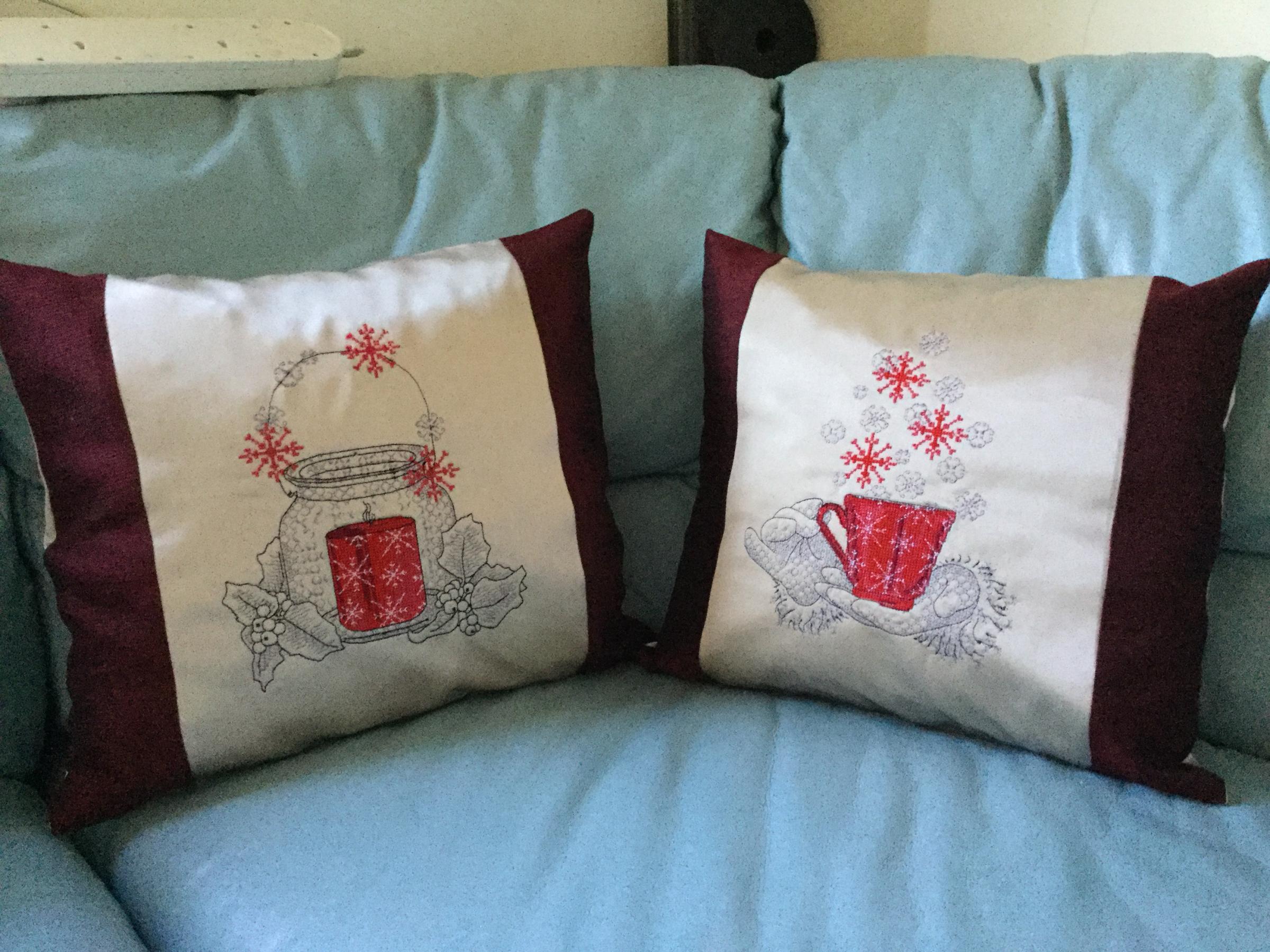 Christmas cushion with free cross stitch embroidery design