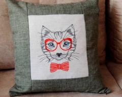 Cushion with Cat in glasses machine embroidery design