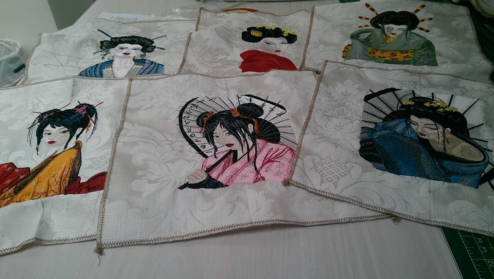 Napkins with Geisha embroidery designs