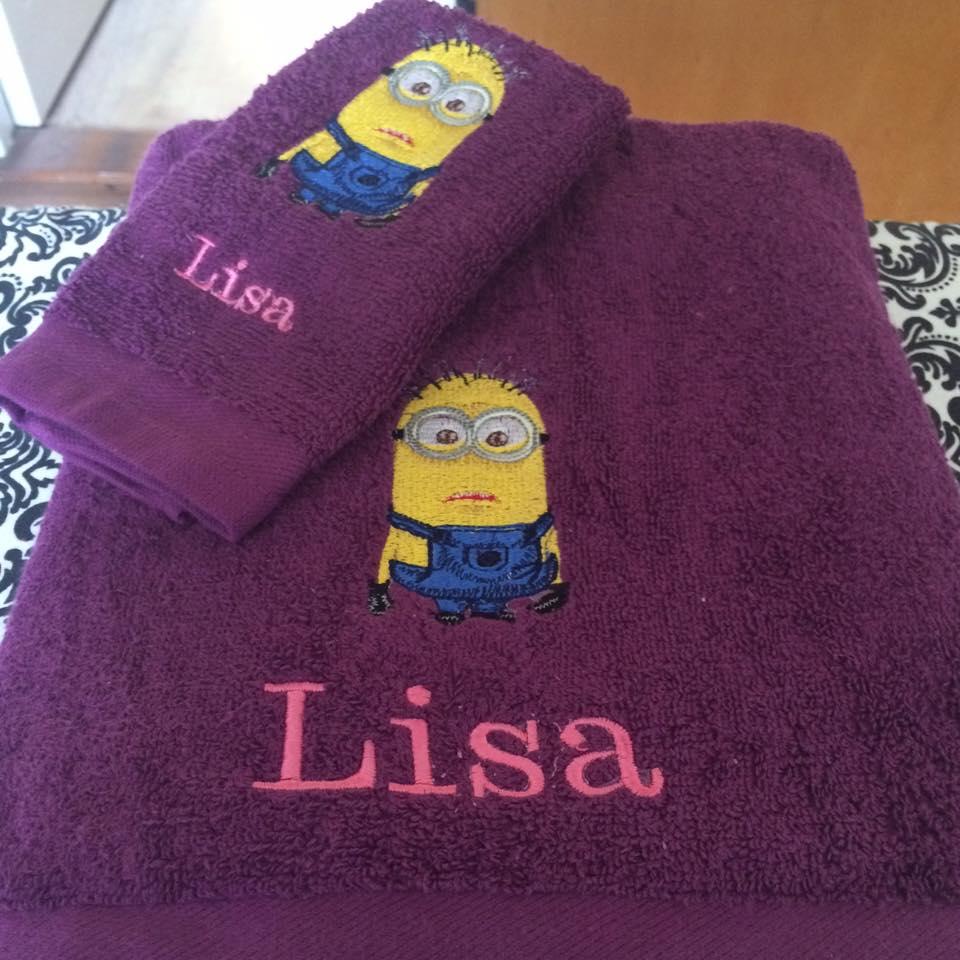 Bath towels set with Minion embroidery design