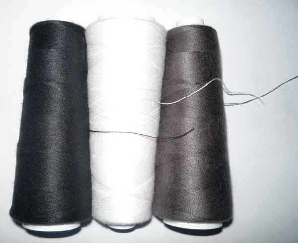 woolen-acrylic-thread-01.jpg