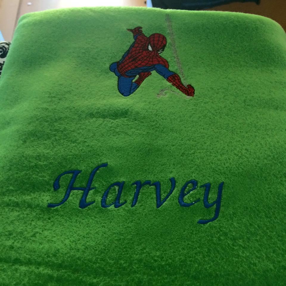 Bath towel with Spiderman rushes to rescue embroidery design