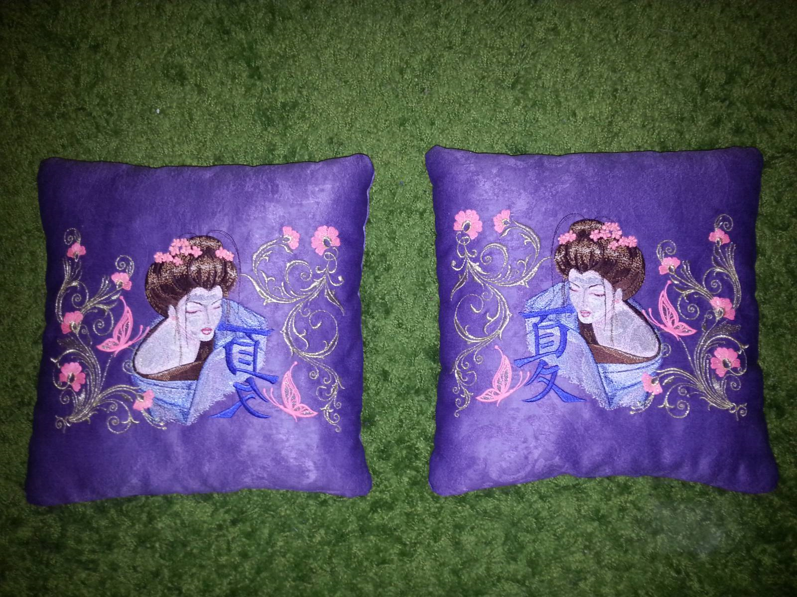 Silk cushions with Geisha with Hieroglyphic embroidery design