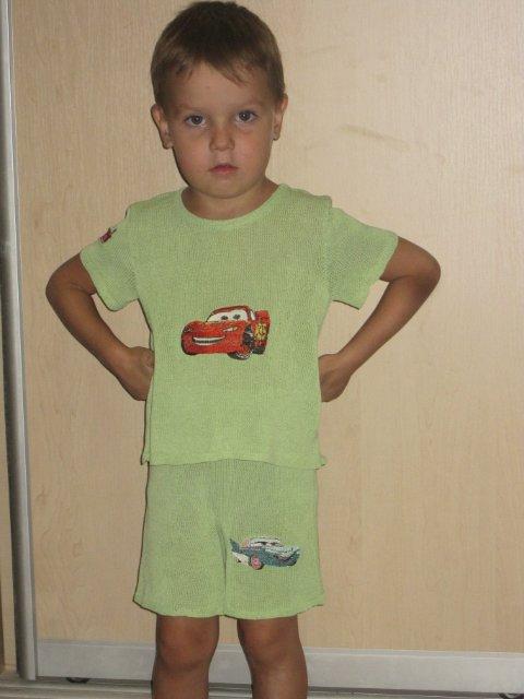 Shirt with Cars embroidery design