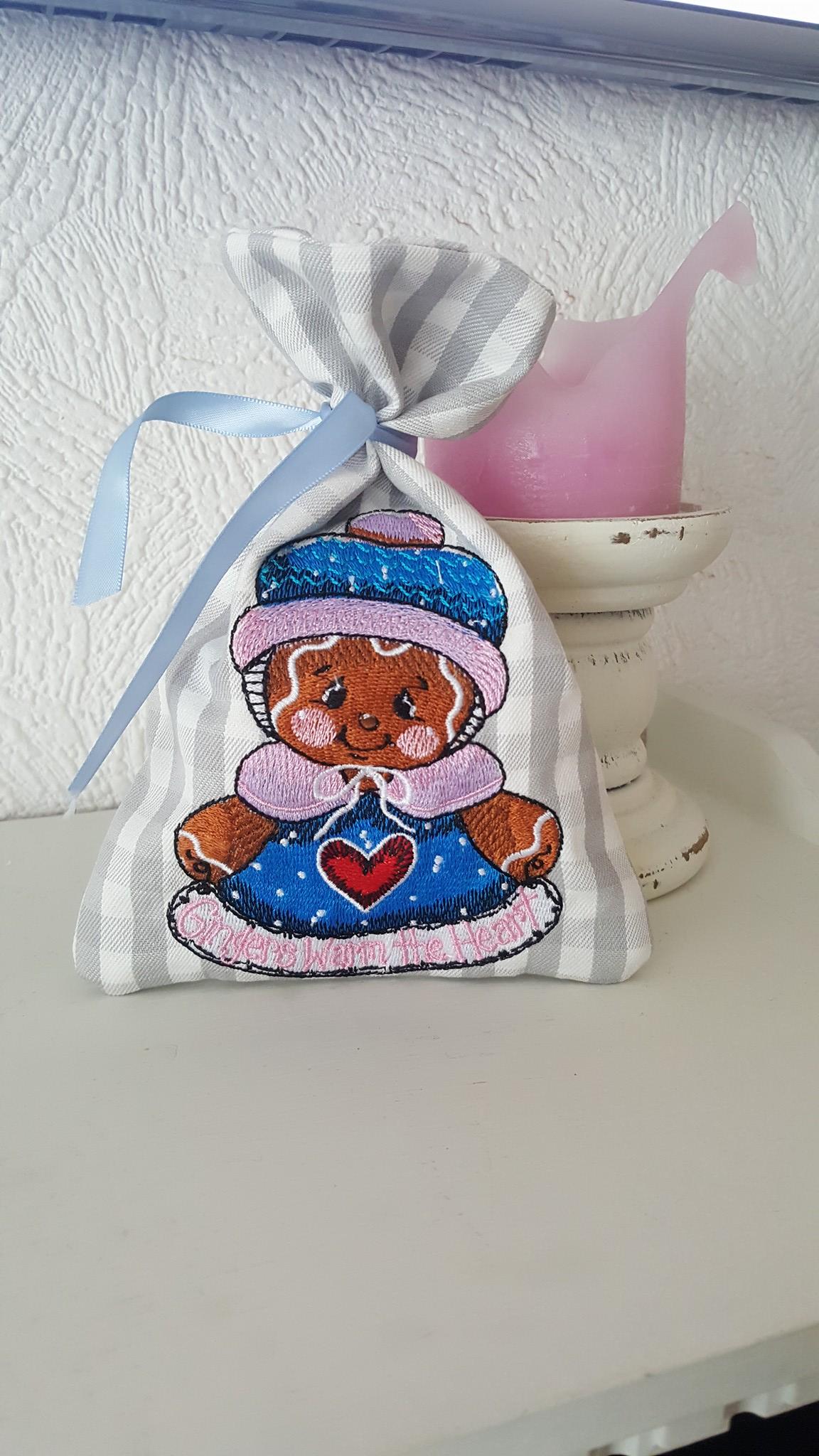 Towel with Gingers warm the heart machine embroidery design