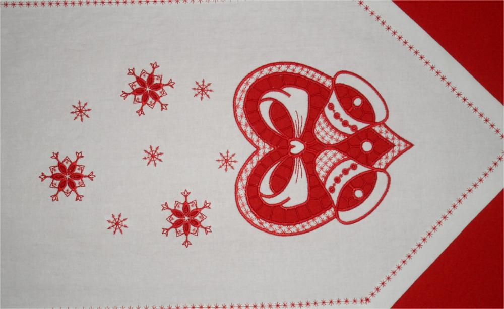 Christmas heart free machine embroidery design - Lace and FSL - Machine