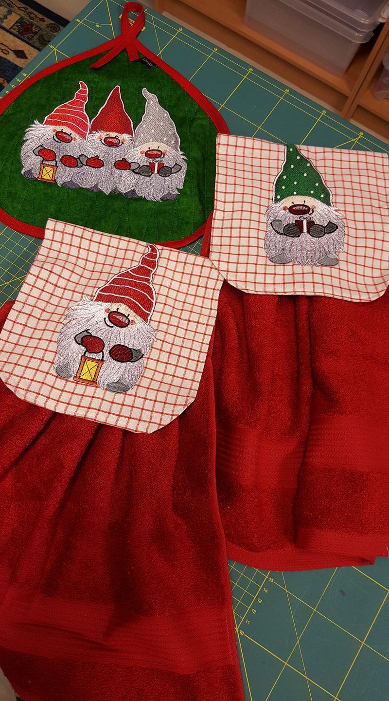 Christmas gifts with Dwarves embroidery design