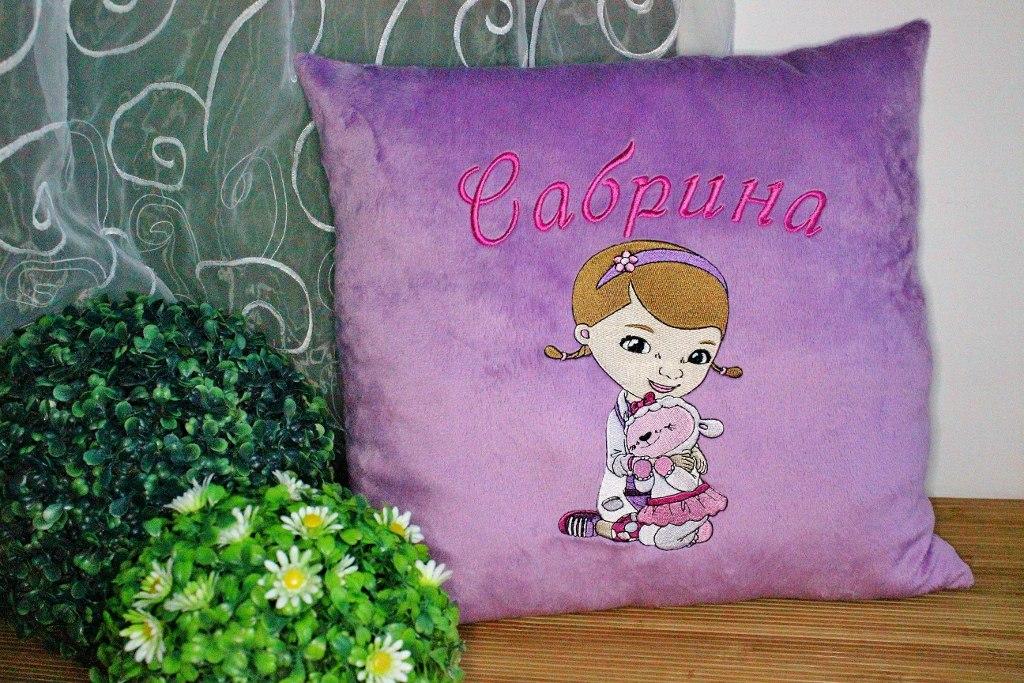 Pillow with Doc McStuffins and Lambie machine embroidery design