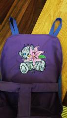 Embroidered seat with Teddy Bear with lily design