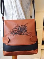 Leather Handbags with Charming Curious Cat Machine Embroidery design