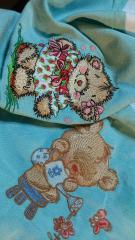 Embroidered serviettes with Teddy bear designs