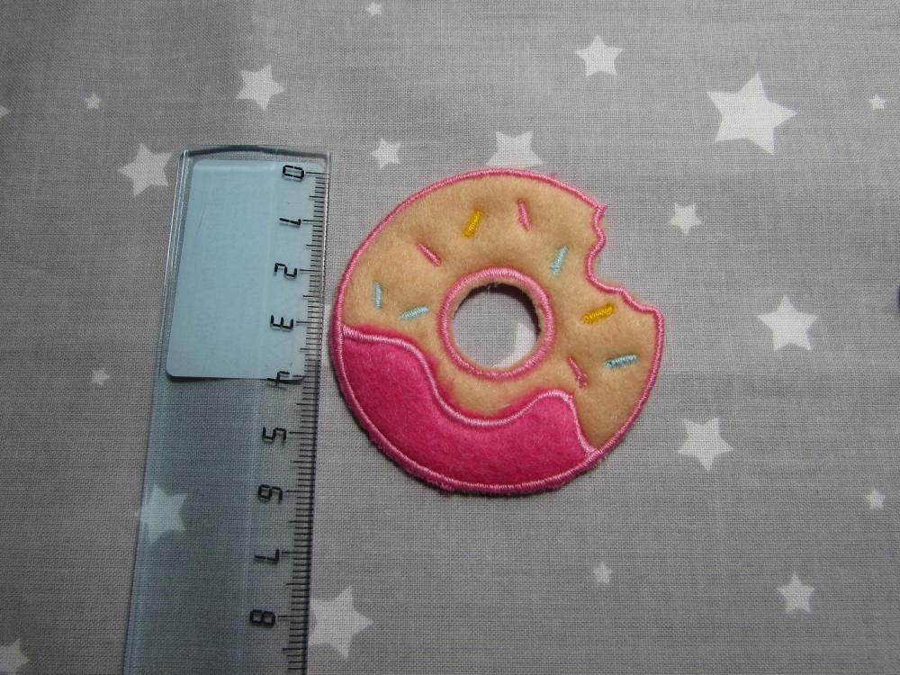 donut_applique_free_machine_embroidery_design.thumb.jpg.8661f895cd9328bd80fdcb49763f208d.jpg